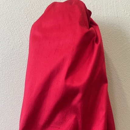 100% DUPION SILK - ROUGE