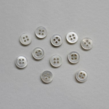 MOTHER OF PEARL NATURAL BUTTON (719) – Hawes & Freer