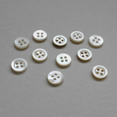MOTHER OF PEARL NATURAL BUTTON (719)
